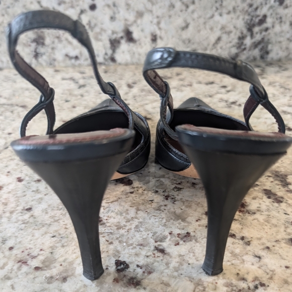 Tahari Vintage Slingback heels - Picture 4 of 6